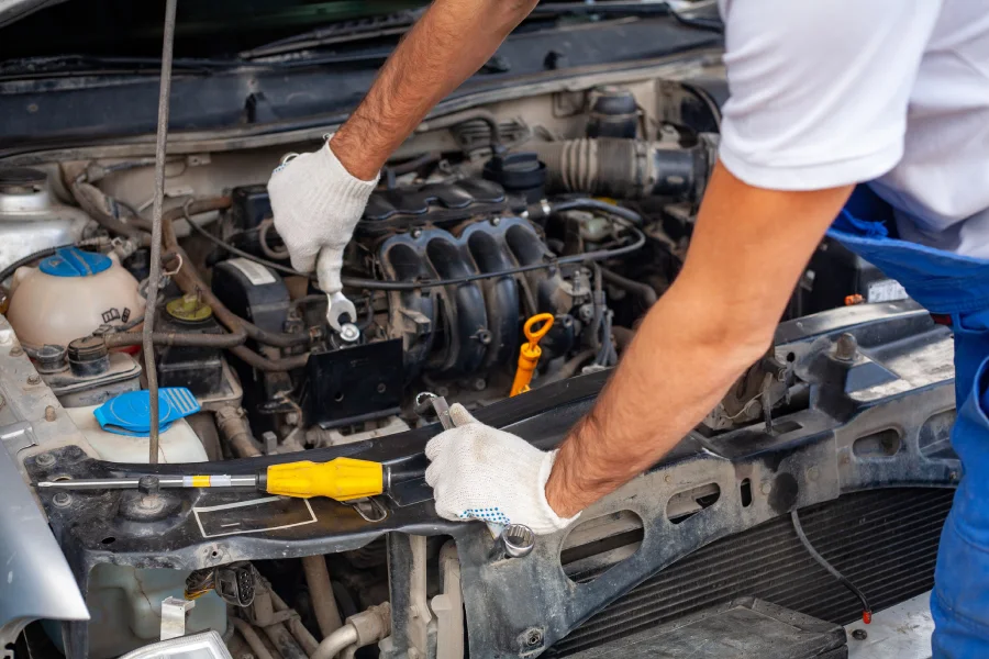 Engine Repair And Fuel Efficiency Factors in Baton Rouge, LA